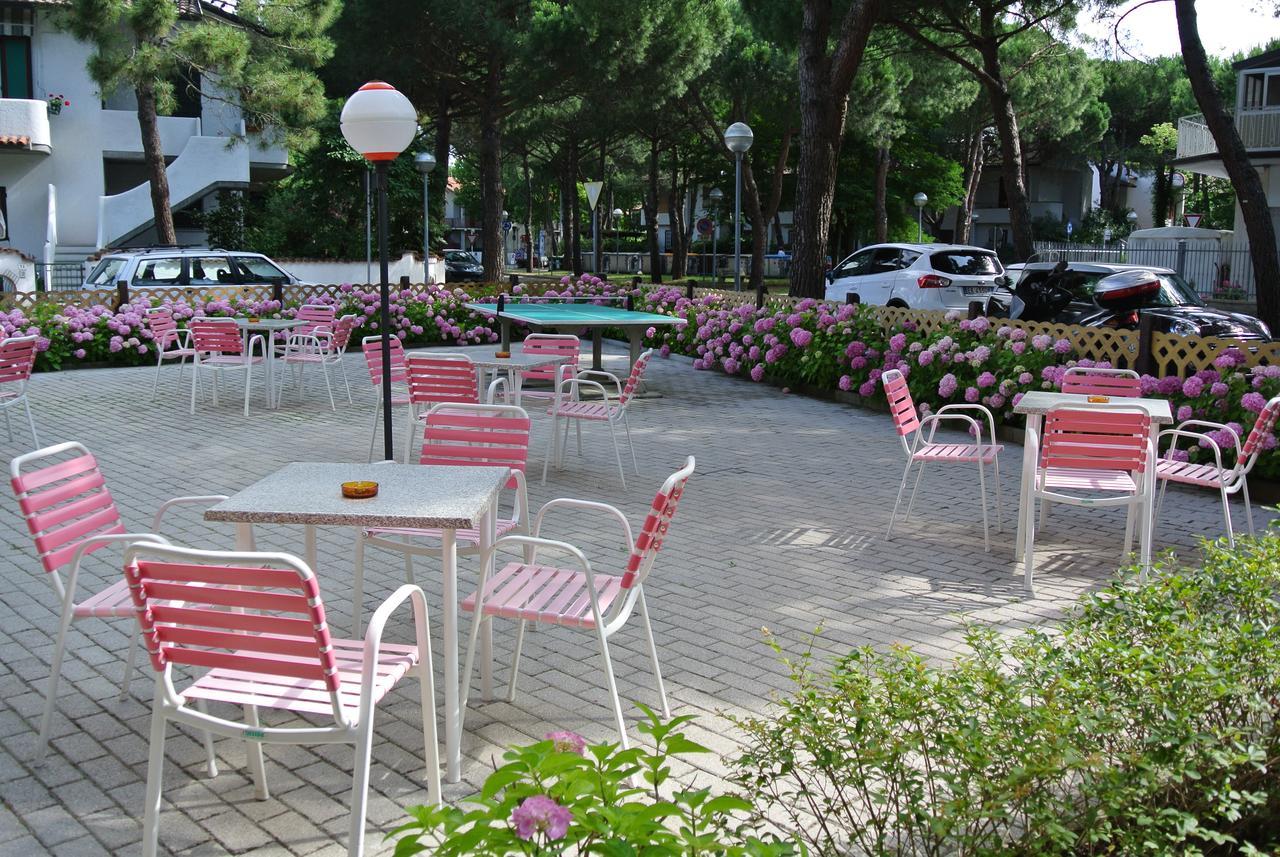 Hotel Toschi Lido di Classe Exterior foto